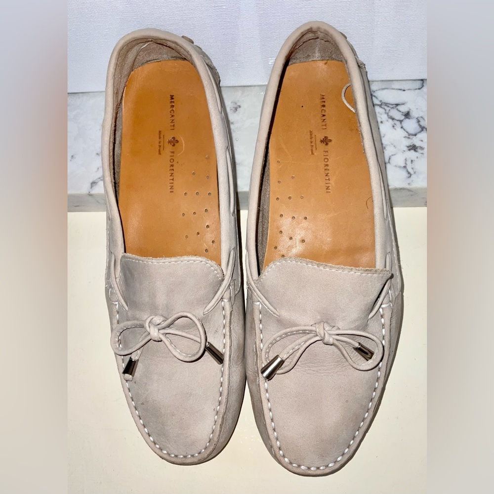 Light Gray Soft Suede Leather Mercanti Fiorentini Driver Loafers Women’s Size 9B